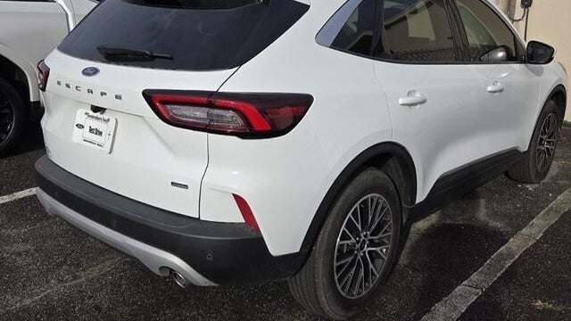 2023 Ford Escape Plug-In Hybrid Base