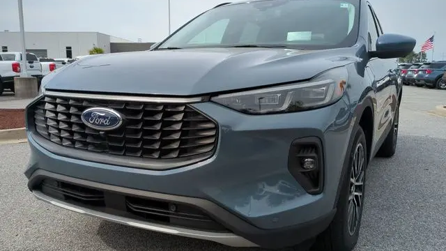 2025 Ford Escape Plug-In Hybrid PHEV
