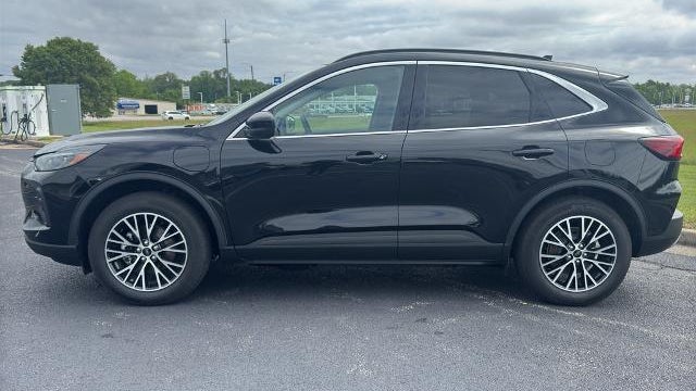 2025 Ford Escape Plug-In Hybrid PHEV