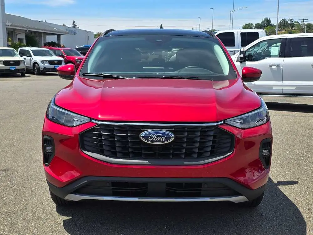 2025 Ford Escape - $28,050