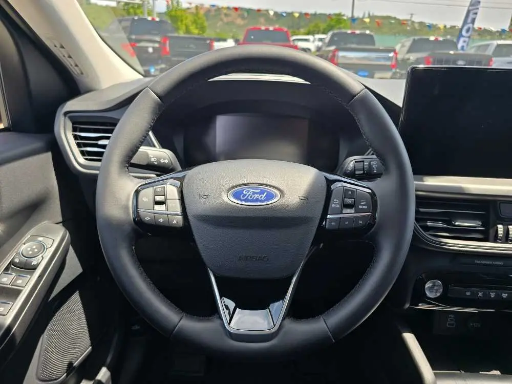 2025 Ford Escape - $28,050
