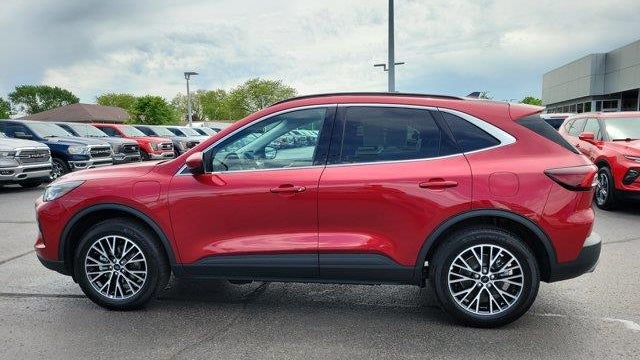 2025 Ford Escape Plug-In Hybrid PHEV
