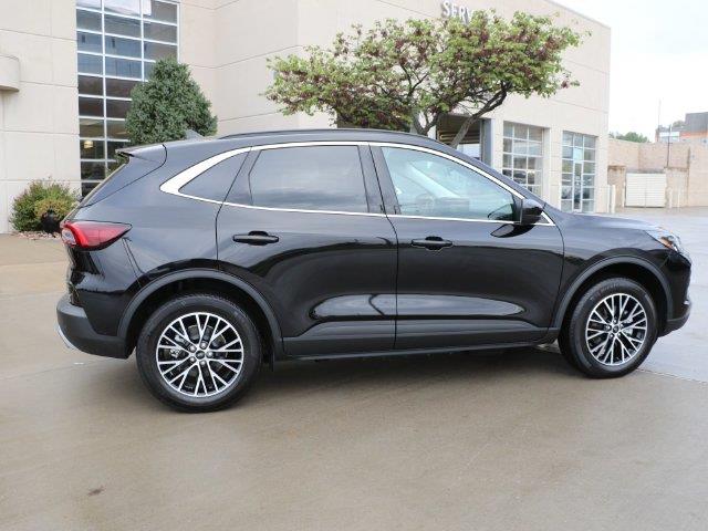 2026 Ford Escape - $31,477