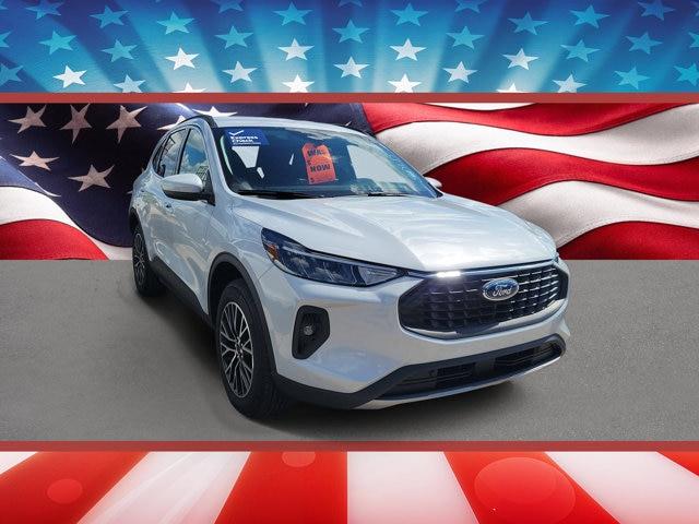 2026 Ford Escape - $31,995