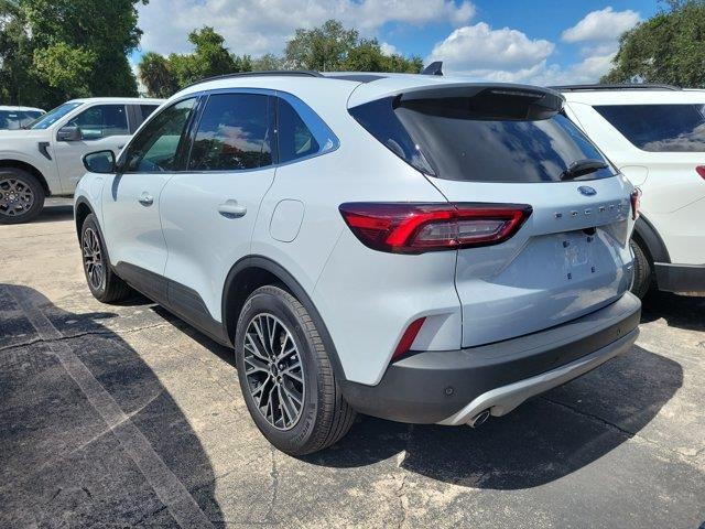 2026 Ford Escape - $31,995