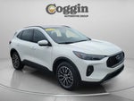 2024 Escape Plug-In Hybrid Thumbnail 4