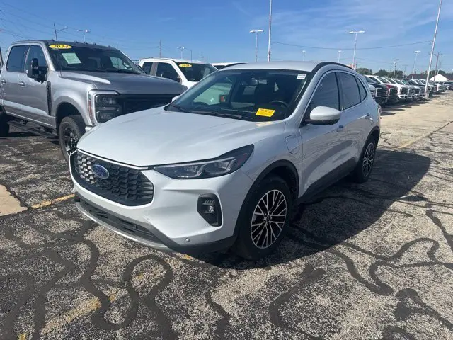 2025 Ford Escape - $29,407