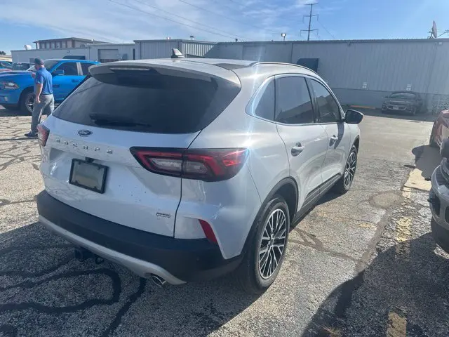 2025 Ford Escape - $29,407