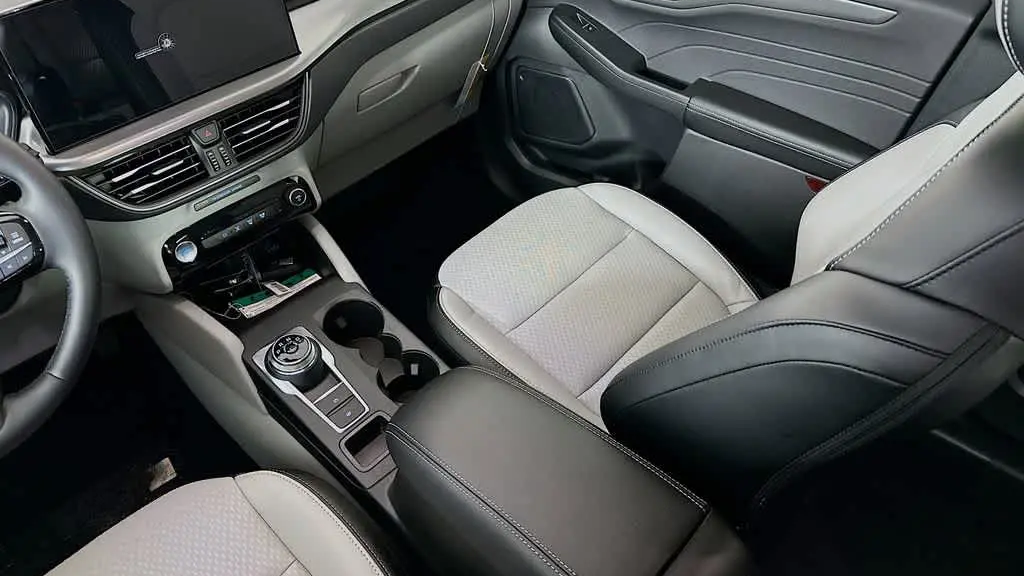 2025 Ford Escape Plug-In Hybrid PHEV
