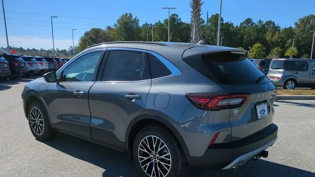 2025 Ford Escape Plug-In Hybrid PHEV