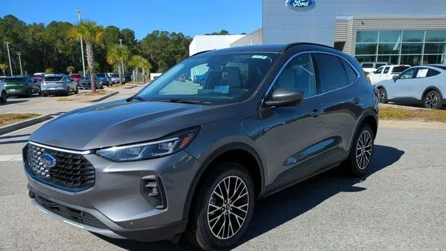 2025 Ford Escape Plug-In Hybrid PHEV