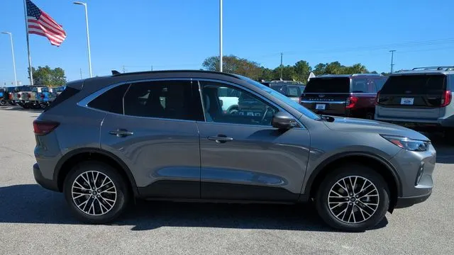2025 Ford Escape Plug-In Hybrid PHEV
