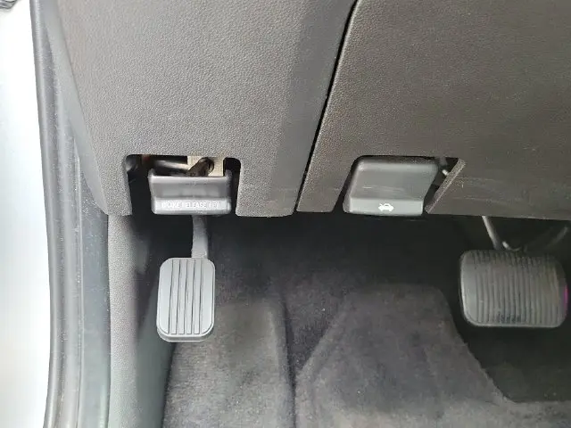 2012 Ford Escape - $5,990