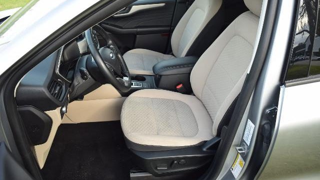 2022 Ford Escape Plug-In Hybrid SE