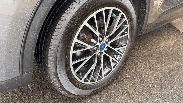2022 Ford Escape Plug-In Hybrid SE