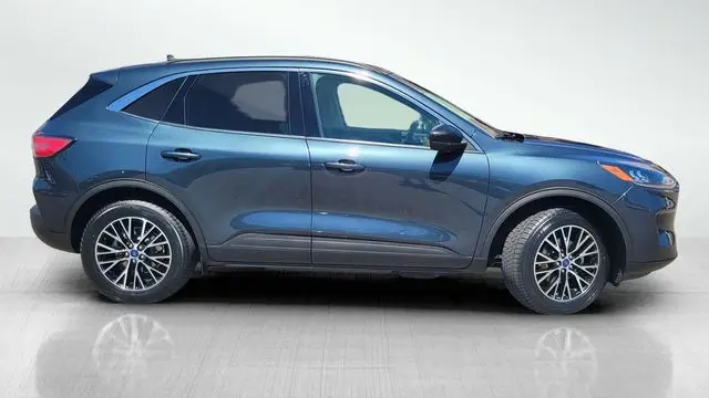 2022 Ford Escape Plug-In Hybrid SE
