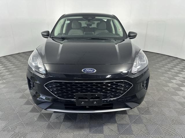 2022 Ford Escape - $23,980