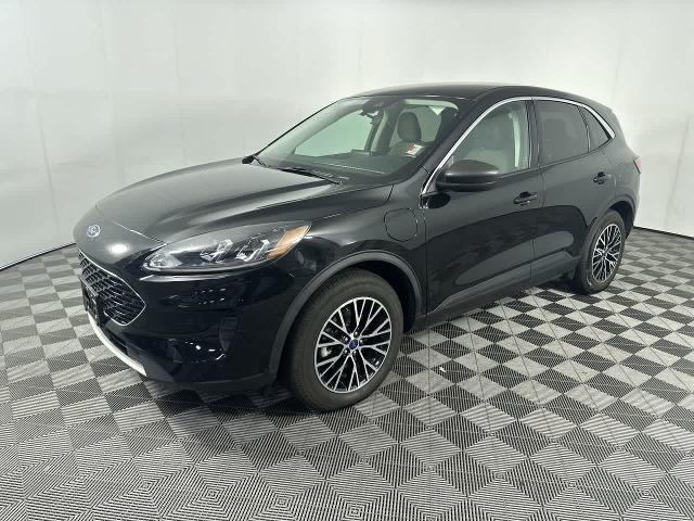 2022 Ford Escape - $23,980