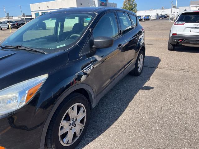 2016 Ford Escape - $2,180