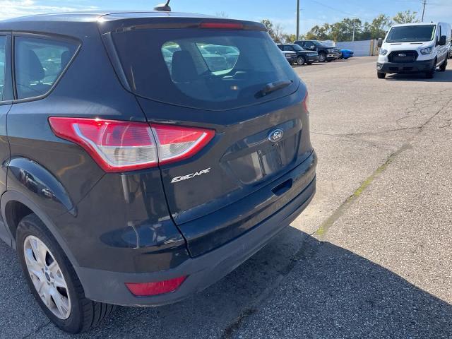 2016 Ford Escape - $2,180
