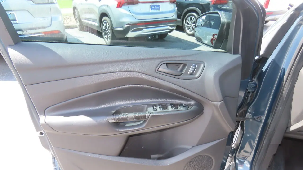 2019 Ford Escape S