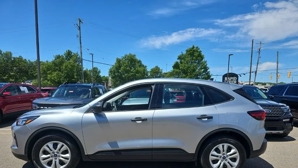 2023 Ford Escape Base