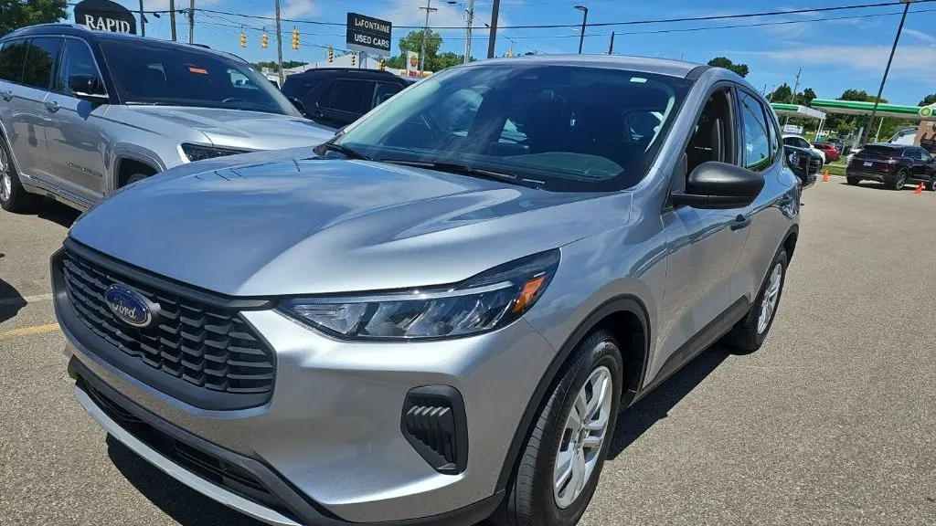 2023 Ford Escape Base
