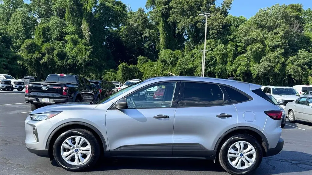 2024 Ford Escape Base