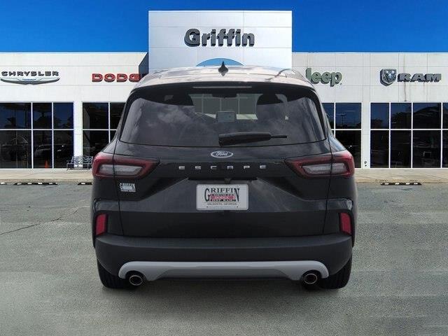 2024 Ford Escape - $17,995