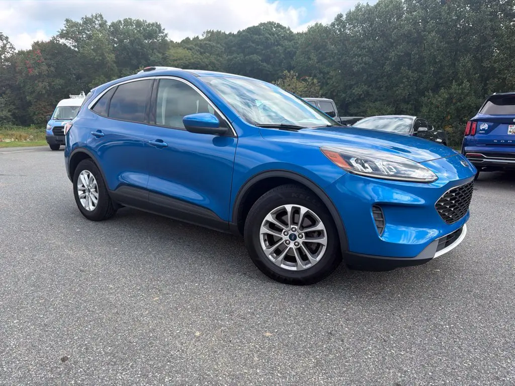 2020 Ford Escape - $16,200