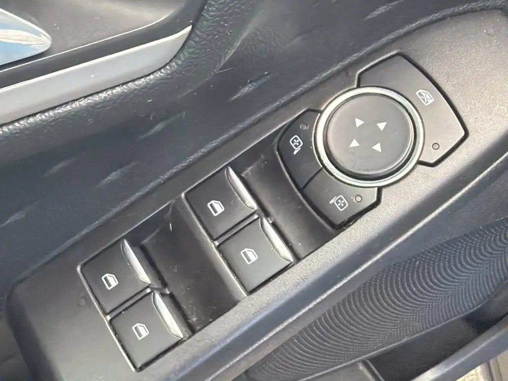 2020 Ford Escape - $16,200