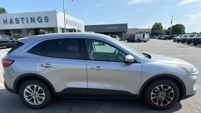 2021 Ford Escape SE