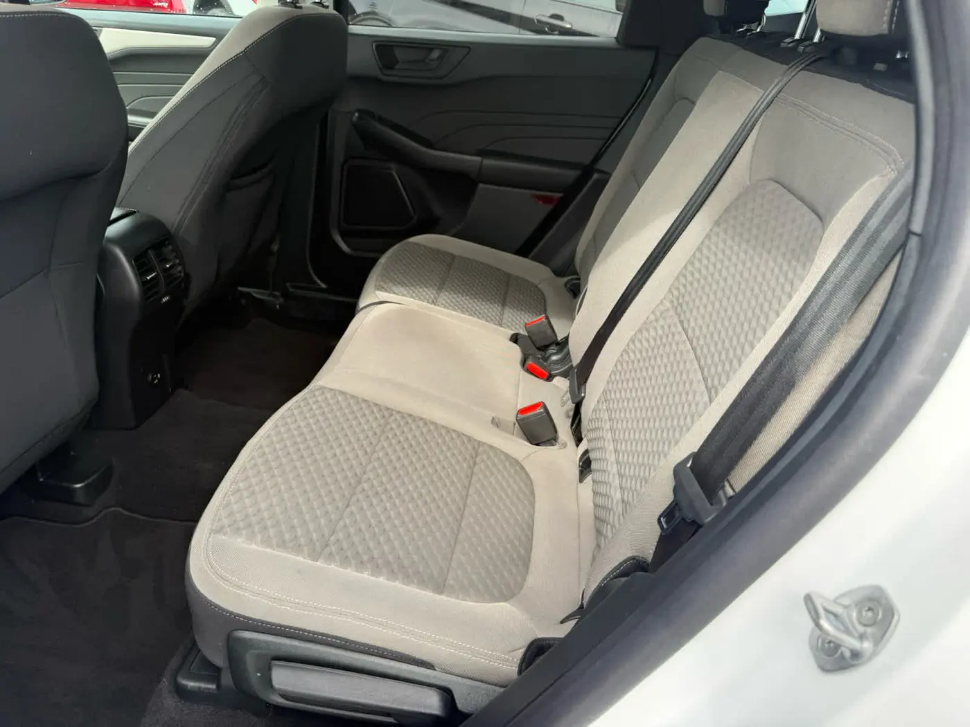 2022 Ford Escape - $17,922