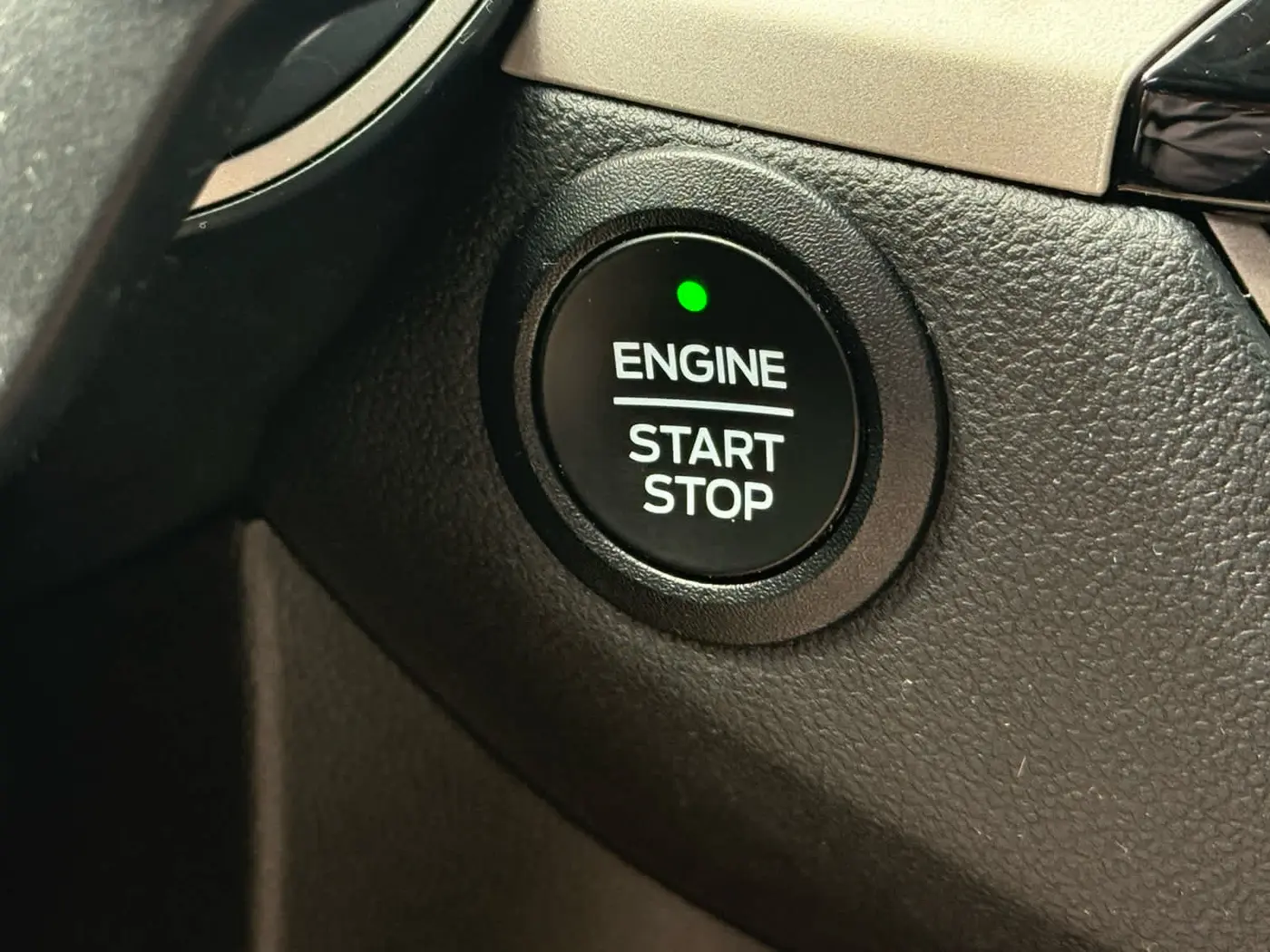 2022 Ford Escape - $17,922