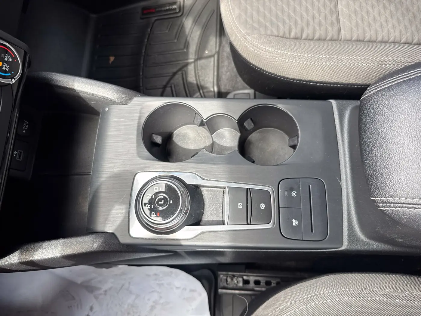 2022 Ford Escape - $13,500