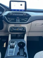 2022 Escape Thumbnail 11