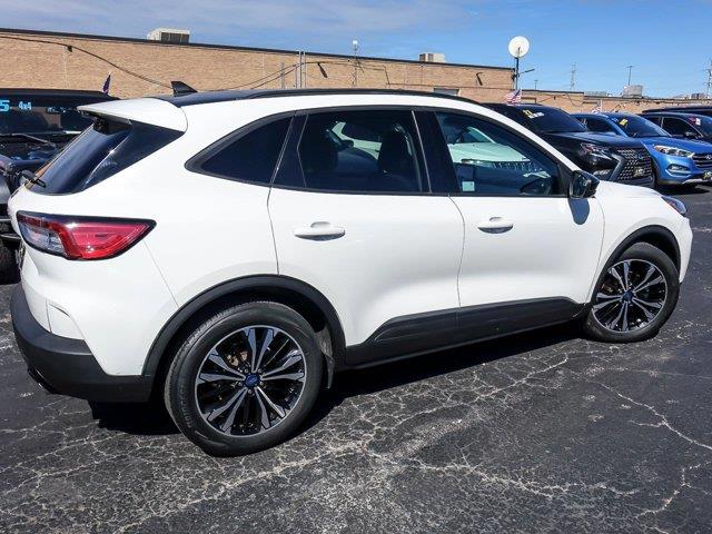 2022 Ford Escape - $21,880