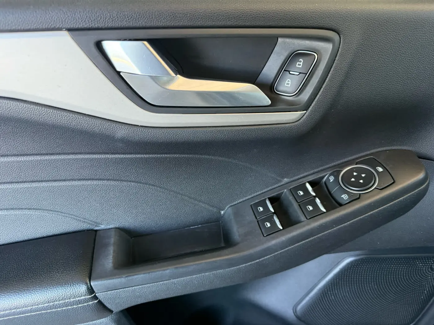 2021 Ford Escape - $12,900