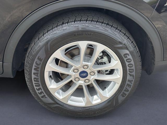2022 Ford Escape - $13,962