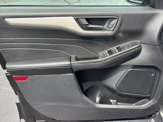 2022 Ford Escape - $13,962