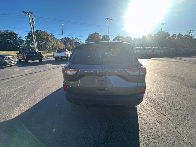 2022 Ford Escape - $19,975