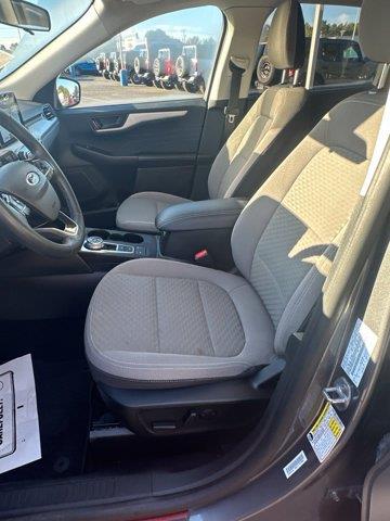 2022 Ford Escape - $19,975