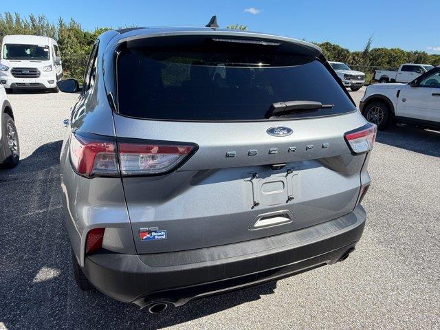 2022 Ford Escape - $18,900