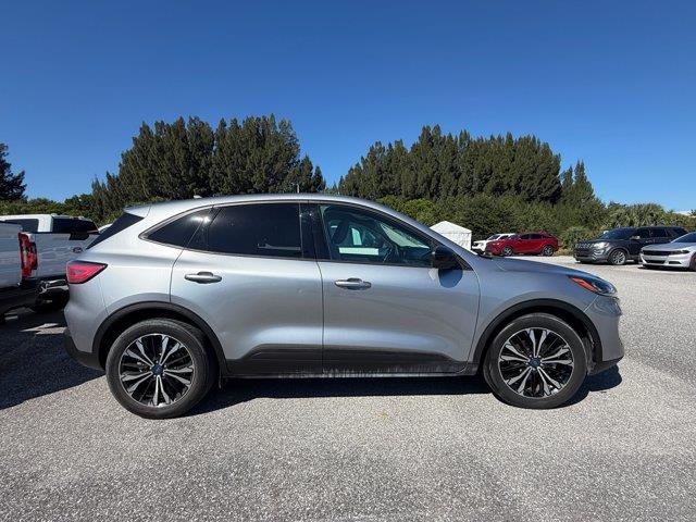 2022 Ford Escape - $18,900