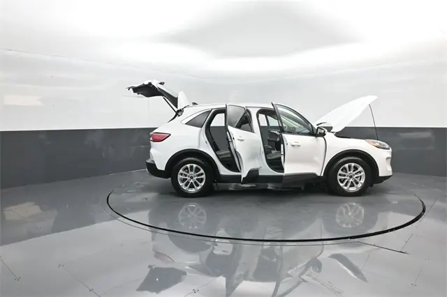 2020 Ford Escape - $14,977