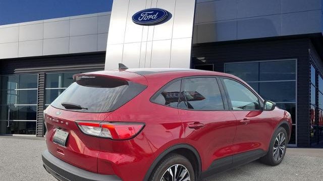 2021 Ford Escape SE