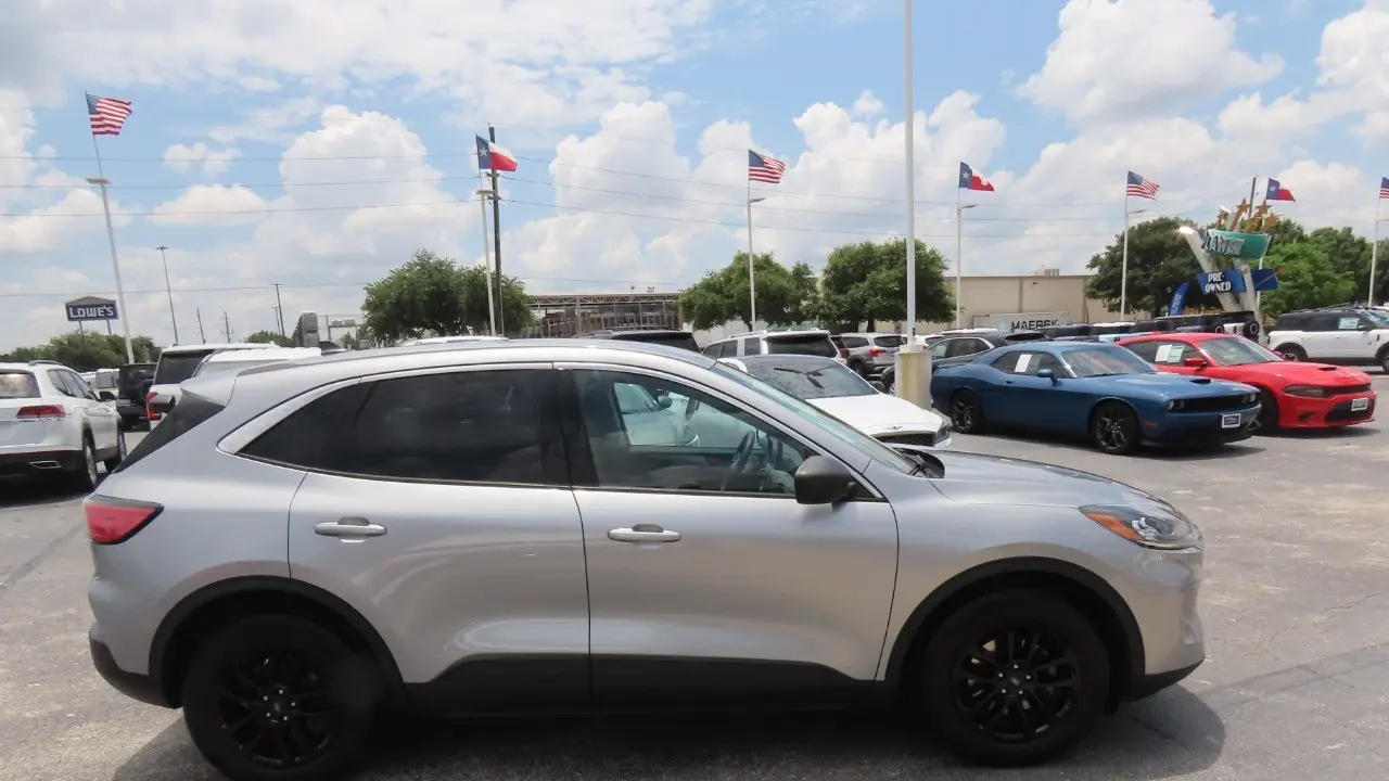 2022 Ford Escape SE