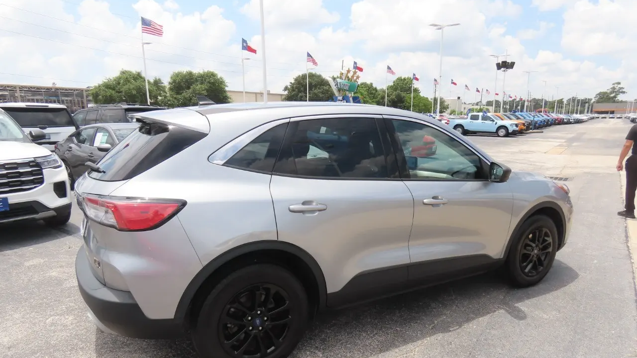 2022 Ford Escape SE