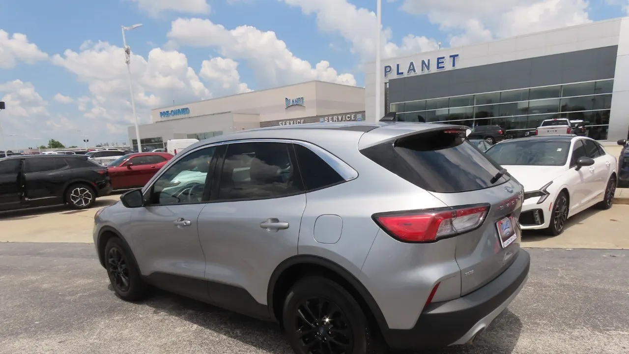 2022 Ford Escape SE