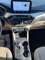 2021 Escape Thumbnail 14